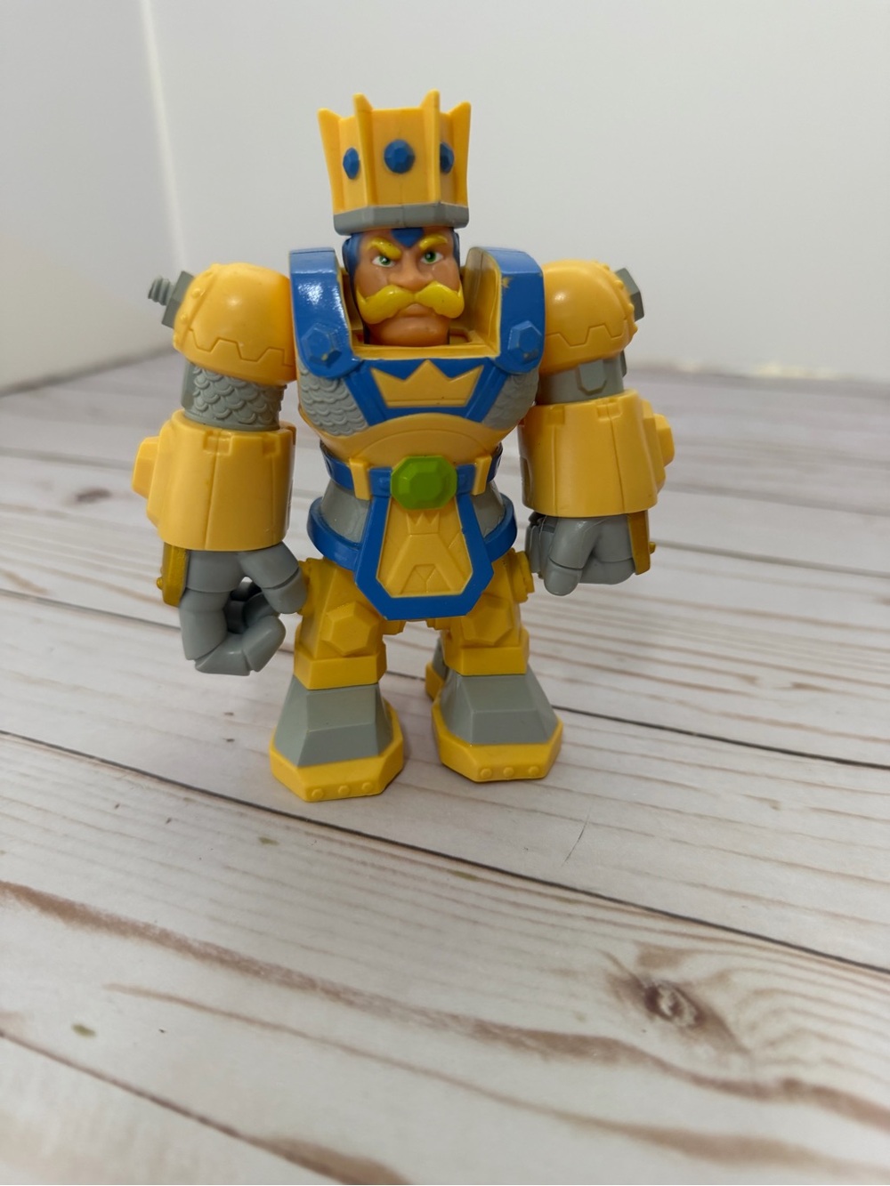 Little Tikes: Kingdom Builders Hex Castle King Hex 5” Action Figure